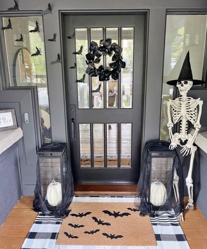 Halloween outdoor decor ideas – 13 devilish exterior looks | Real Homes