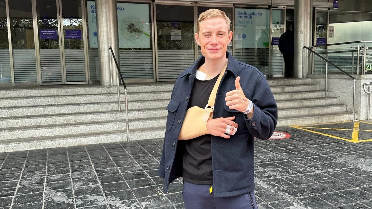 Jonas Vingegaard leaves hospital 12 days after Itzulia Basque Country crash