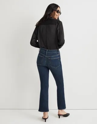 Kick Out Crop Jeans in Colleton Wash