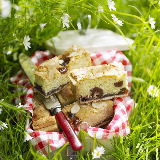 bakewell tart slices