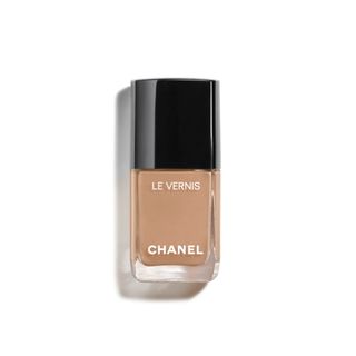 Chanel Le Vernis sheer brown nail polish in Legende