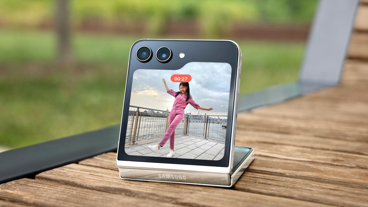 An image of the Samsung Galaxy Z Flip 5