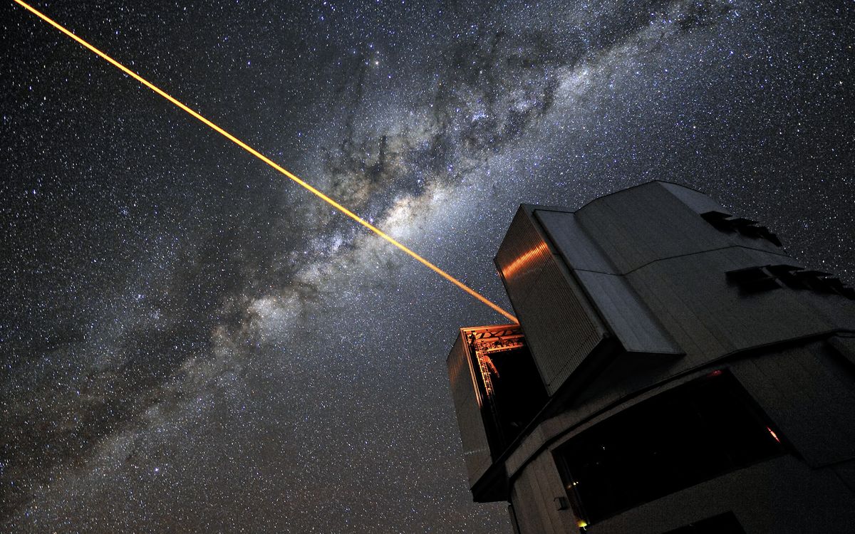 ESO's Very Large Telescope with Laser Beam Space Wallpaper | Space