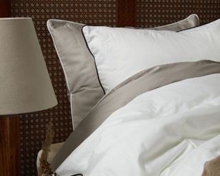 Cotton Sateen King/Queen Duvet Cover Set in white with black trim