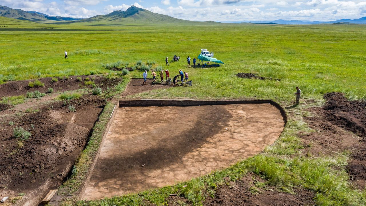 The excavations at the kurgan in Siberia.