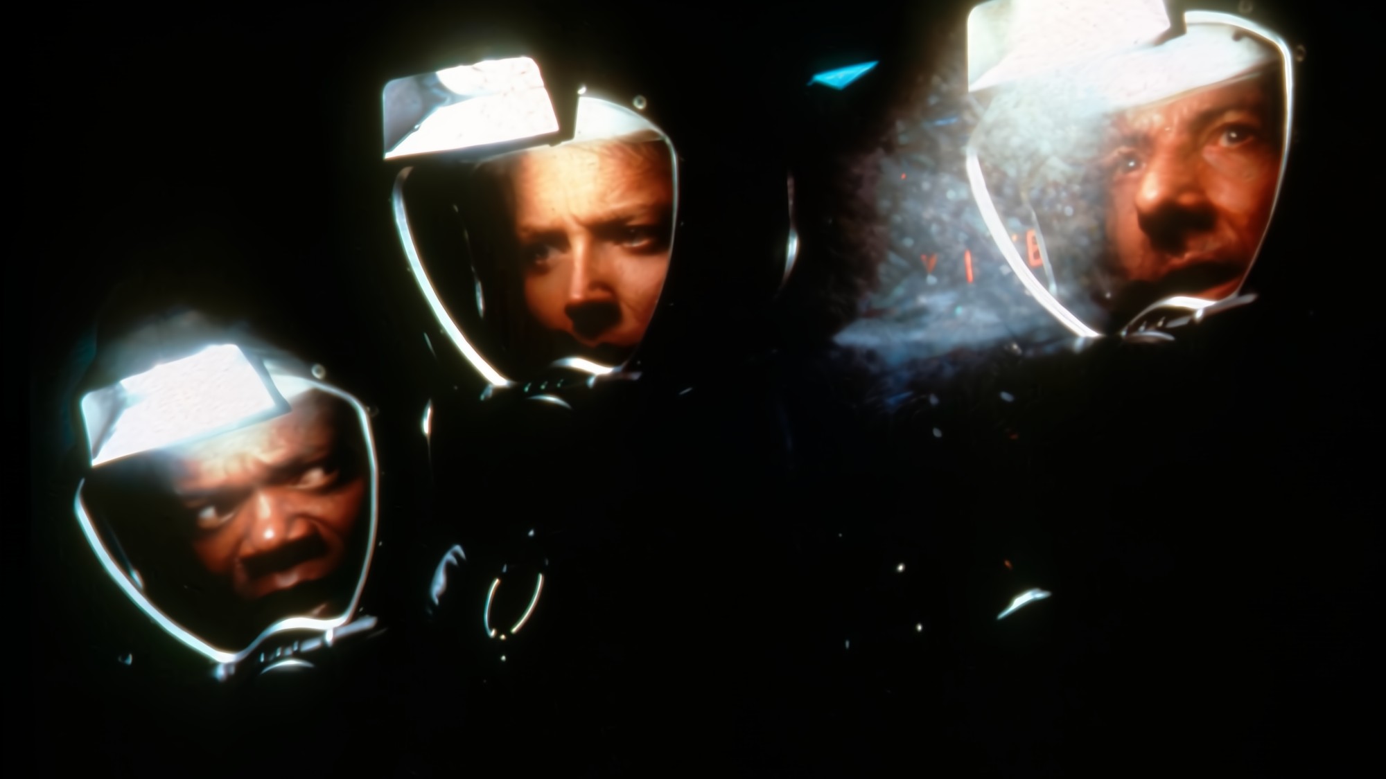 Samuel L. Jackson, Sharon Stone and Dustin Hoffman in Sphere (1998)