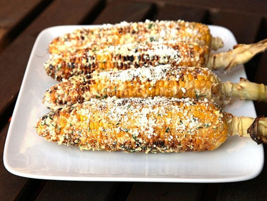 adam-richman-on-7-things-you-didnt-know-you-could-barbecue-4-1556688591-WH1m-column-width-inline
