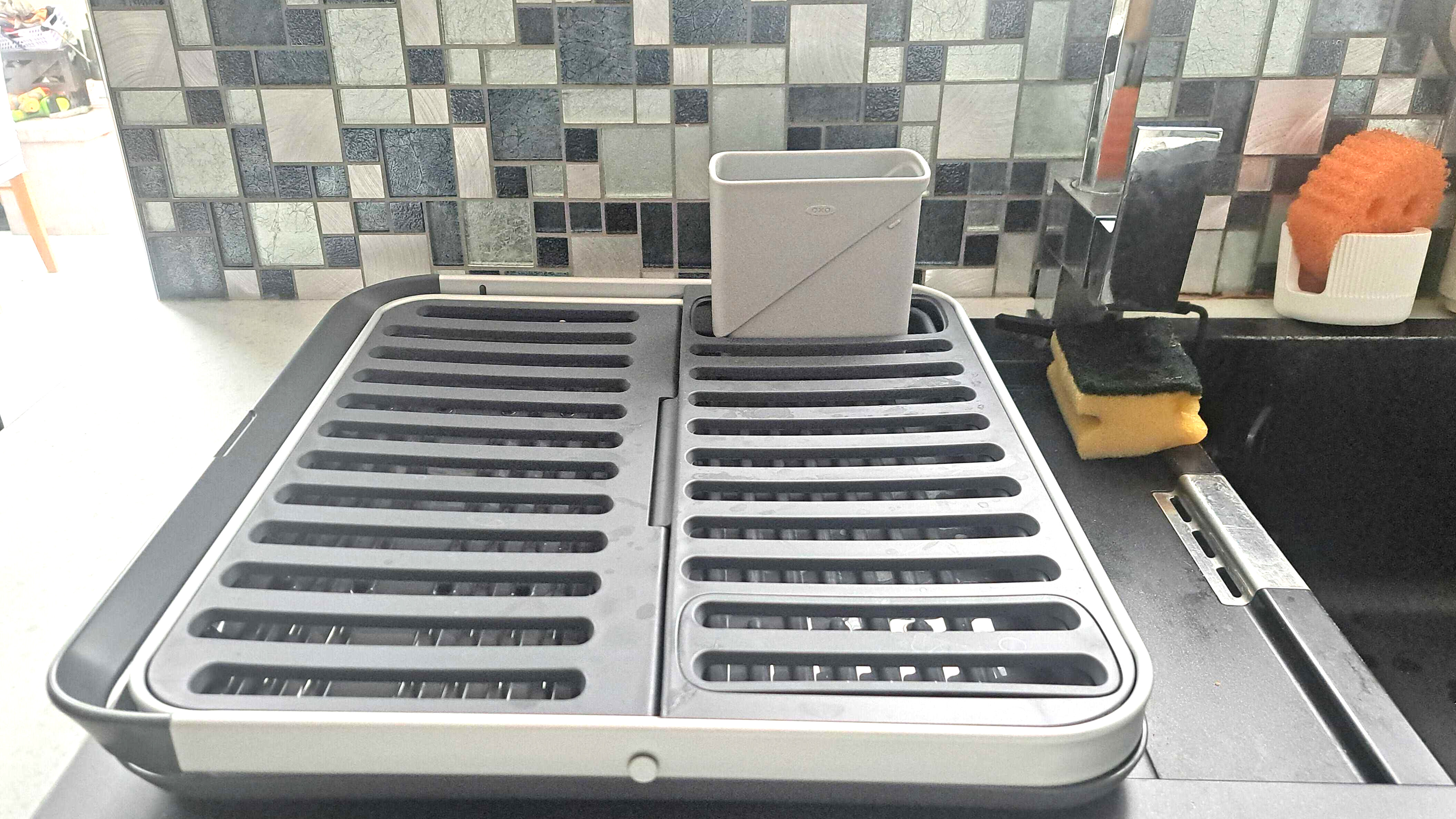 OXO Foldable dish drying rack flat