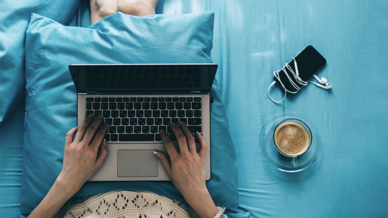 Laptop bed