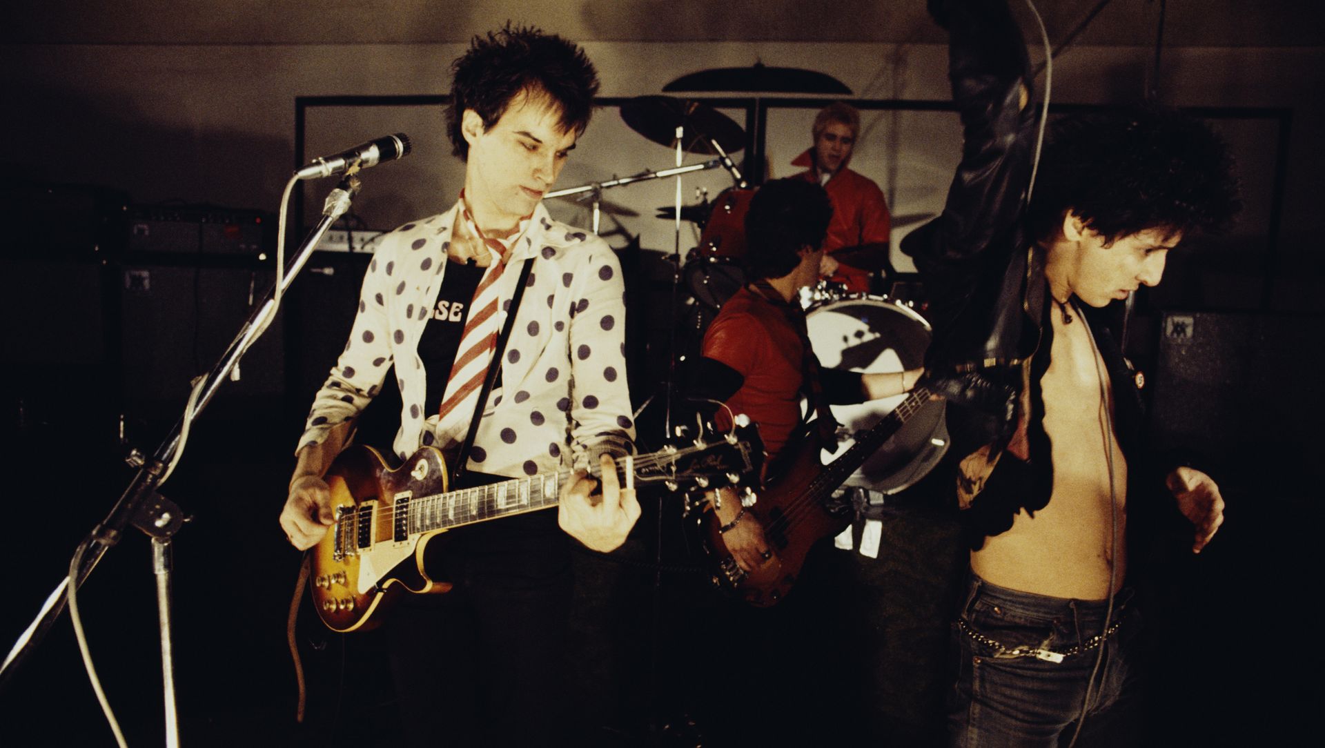 Walter Lure, guitarist with Johnny Thunders and the Heartbreakers, dies