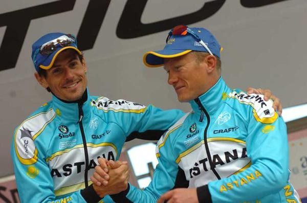 Vinokourov (r) with Kl&ouml;den at Tirreno