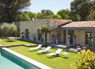 properties for sale in provence