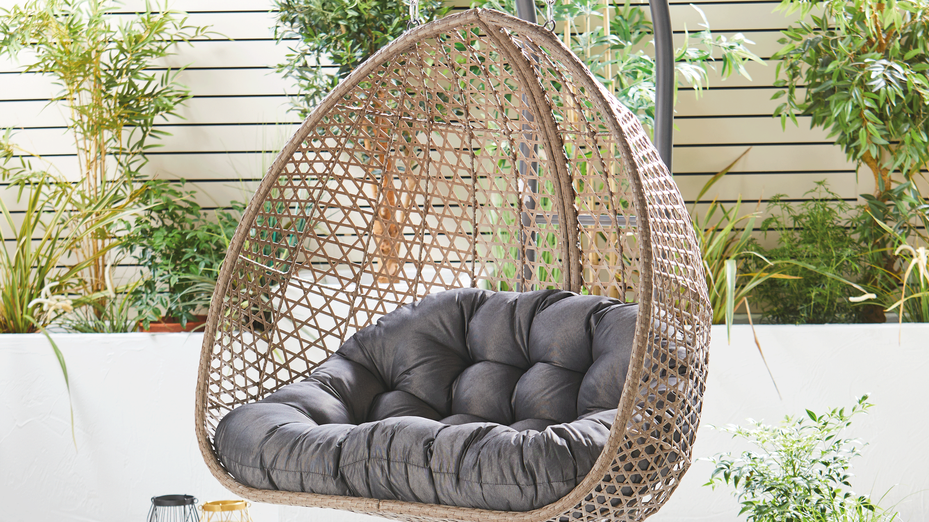 Large Aldi hanging egg chair