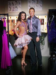 BB192487@STRICTLY%20COME%20DANC.jpg