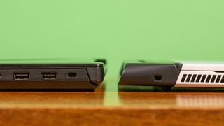 Alienware m15 R2 Review: Spartan Spaceship - Tom's Hardware | Tom's ...