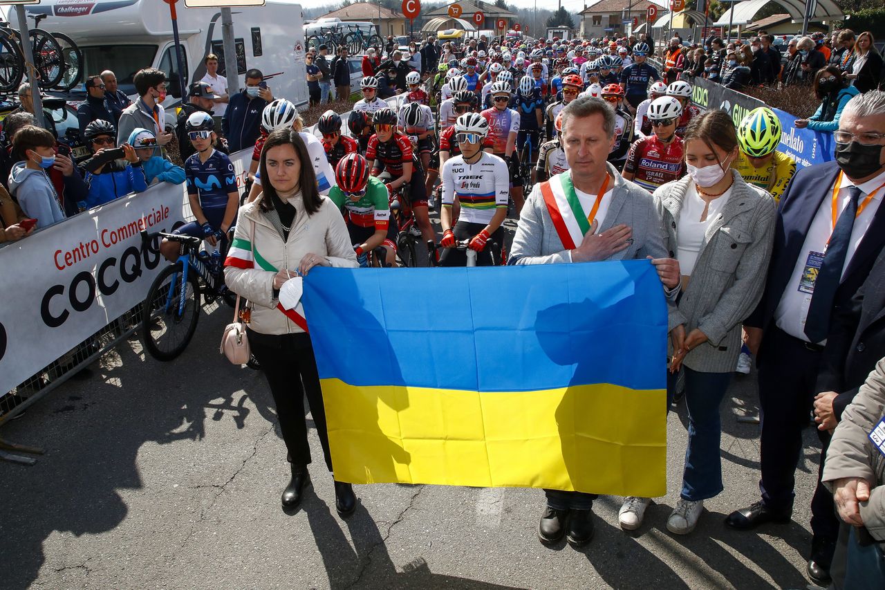 Trofeo Alfredo Binda Woman - Comune di Cittiglio 2022 - 47th Edition - Cocquio Trevisago - Cittiglio 142 km - 20/03/2022 - Peloton - photo Roberto Bettini/SprintCyclingAgency&Acirc;&copy;2022
