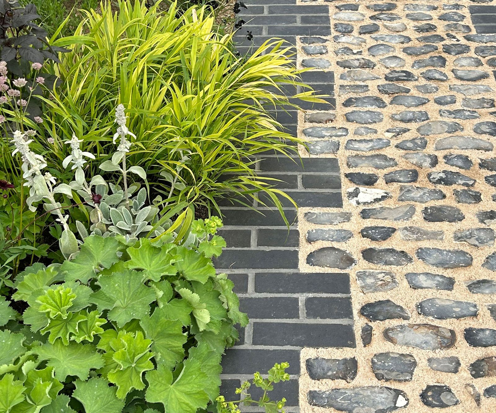 How to make a small front yard look bigger 10 stylish tips Homes