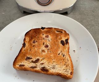 Smeg 4 slice toaster fruit bread
