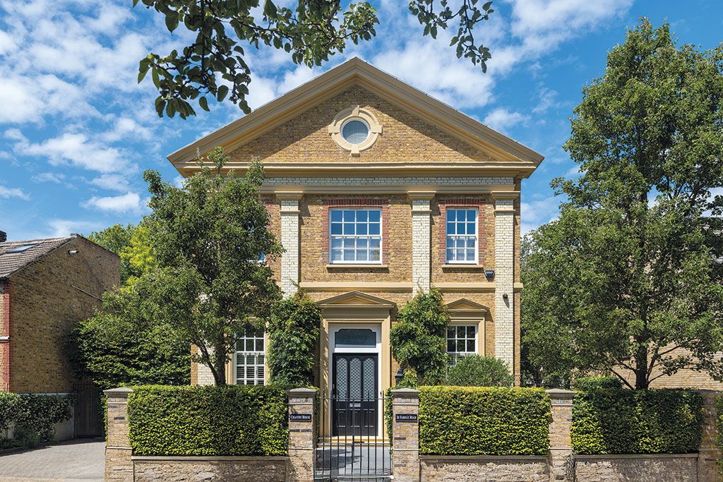 House for sale: Chantry House, Fairfax Road, Teddington, Richmond Upon Thames.