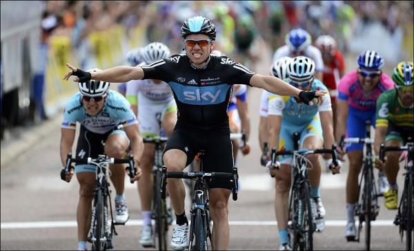 Edvald Boasson Hagen (Sky) wins stage 3 of the Criterium du Dauphine