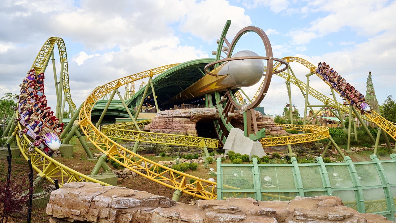 Stardust Racers roller coaster at Epic Universe