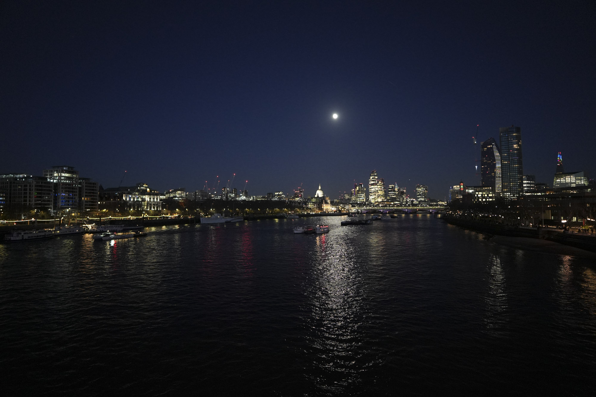 Sigma 12mm f/1.4 DC | C lens test shot showing low light performance in London