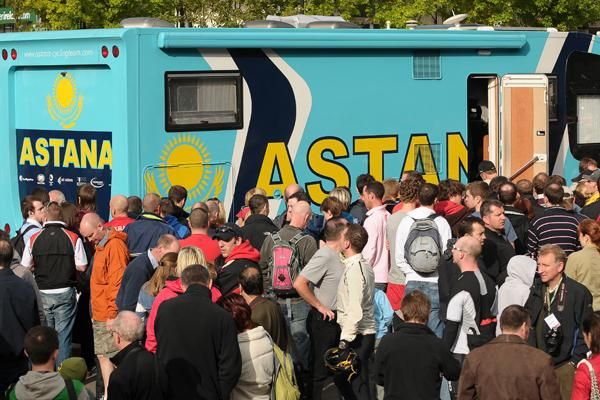 The Astana bus proved a popular hangout for cycling fans.
