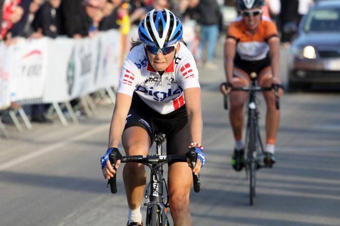 Jo Hogan (Bigla) claims her first win of 2014