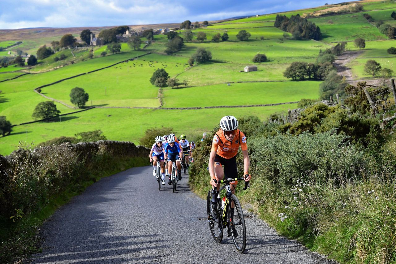 Annemiek van Vleuten (Netherlands) makes her winning move