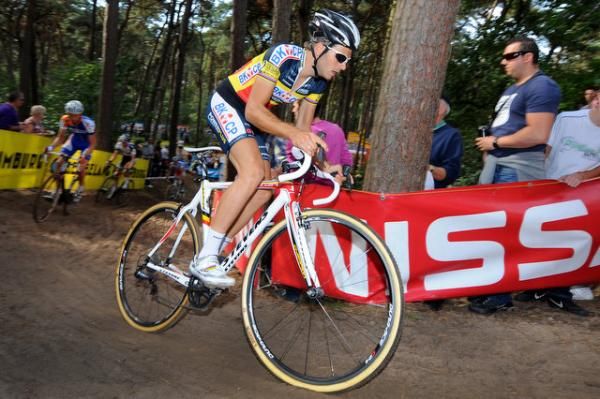 Niels Albert racing in Neerpelt