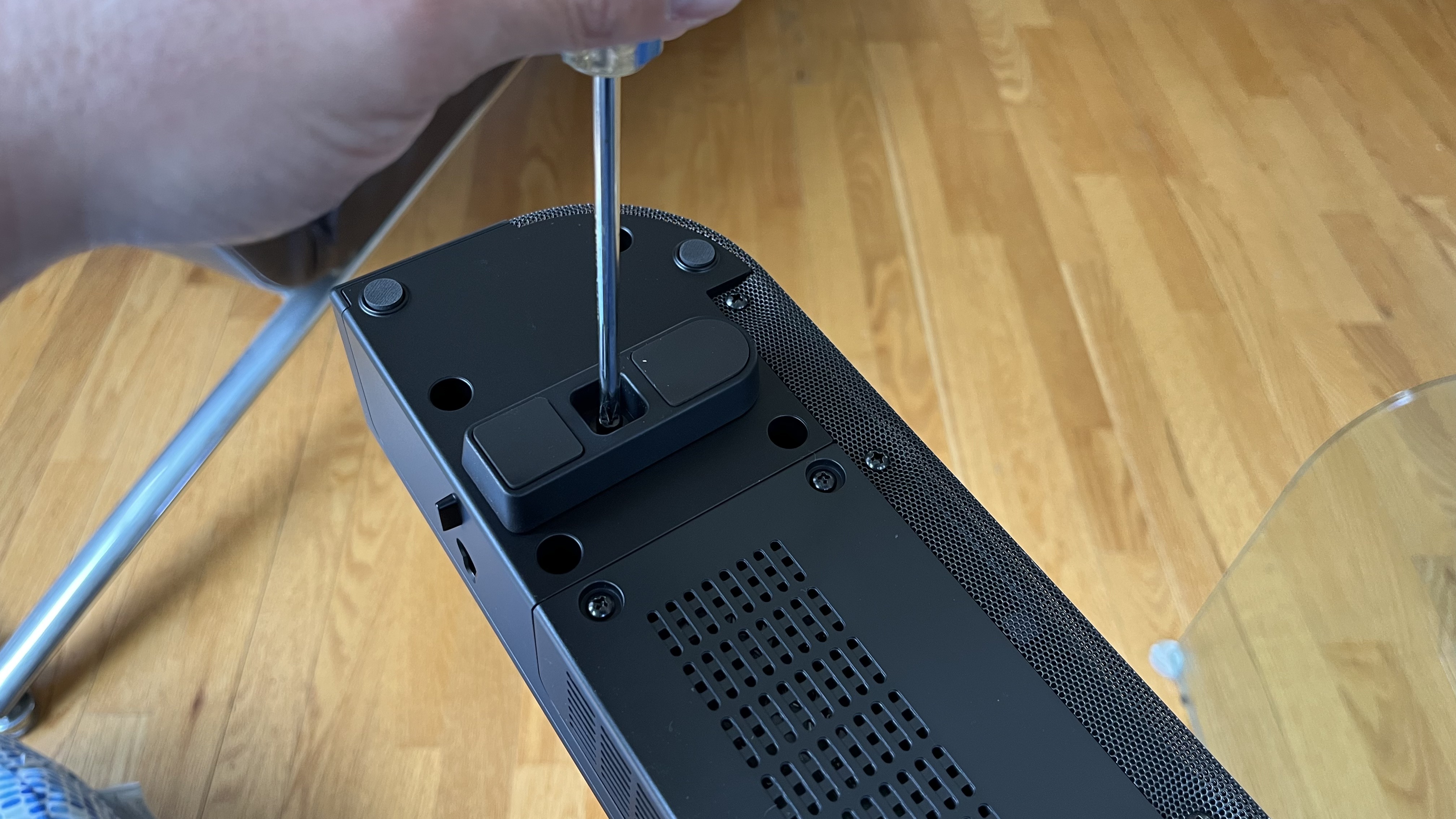 Sony Bravia theater bar 6 screwing in support feet