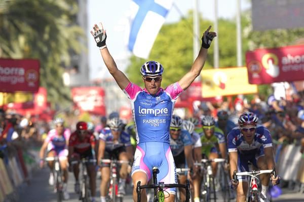 Petacchi wins in Orihuela.