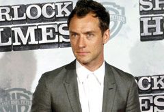 Jude Law - Robert Pattinson - Celebrity News - Marie Claire