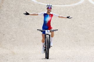 Pauline Ferrand-Prévot wins Paris Olympic MTB XC