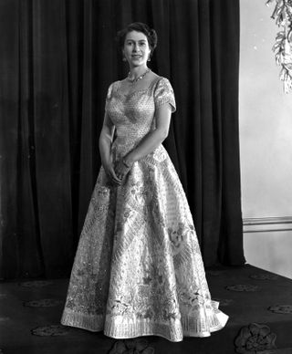 queen elizabeth best fashion 1953