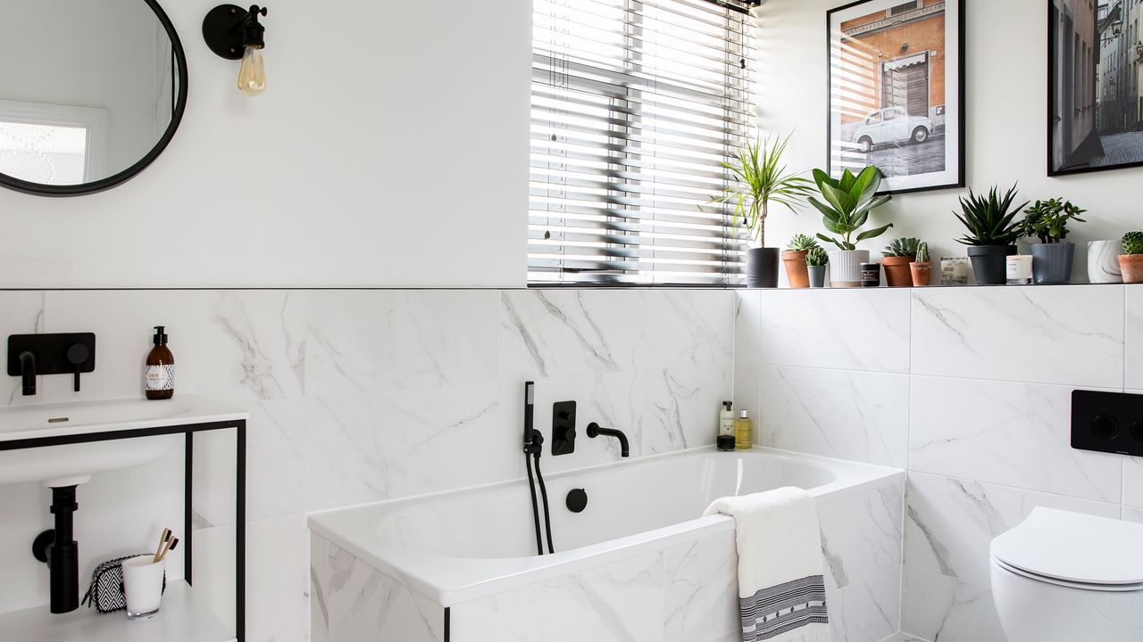 14 budget small bathroom ideas to spruce up your space | Ideal Home