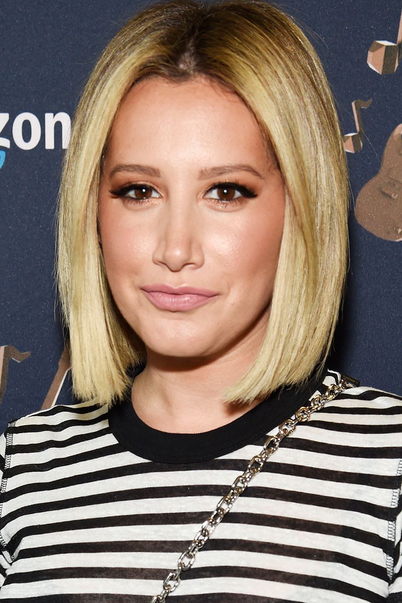 hair, face, blond, hairstyle, eyebrow, bob cut, chin, layered hair, forehead, shoulder,