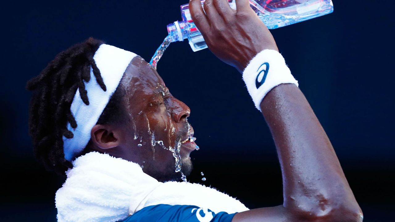 Gael Monfils Novak Djokovic Australian Open tennis heat