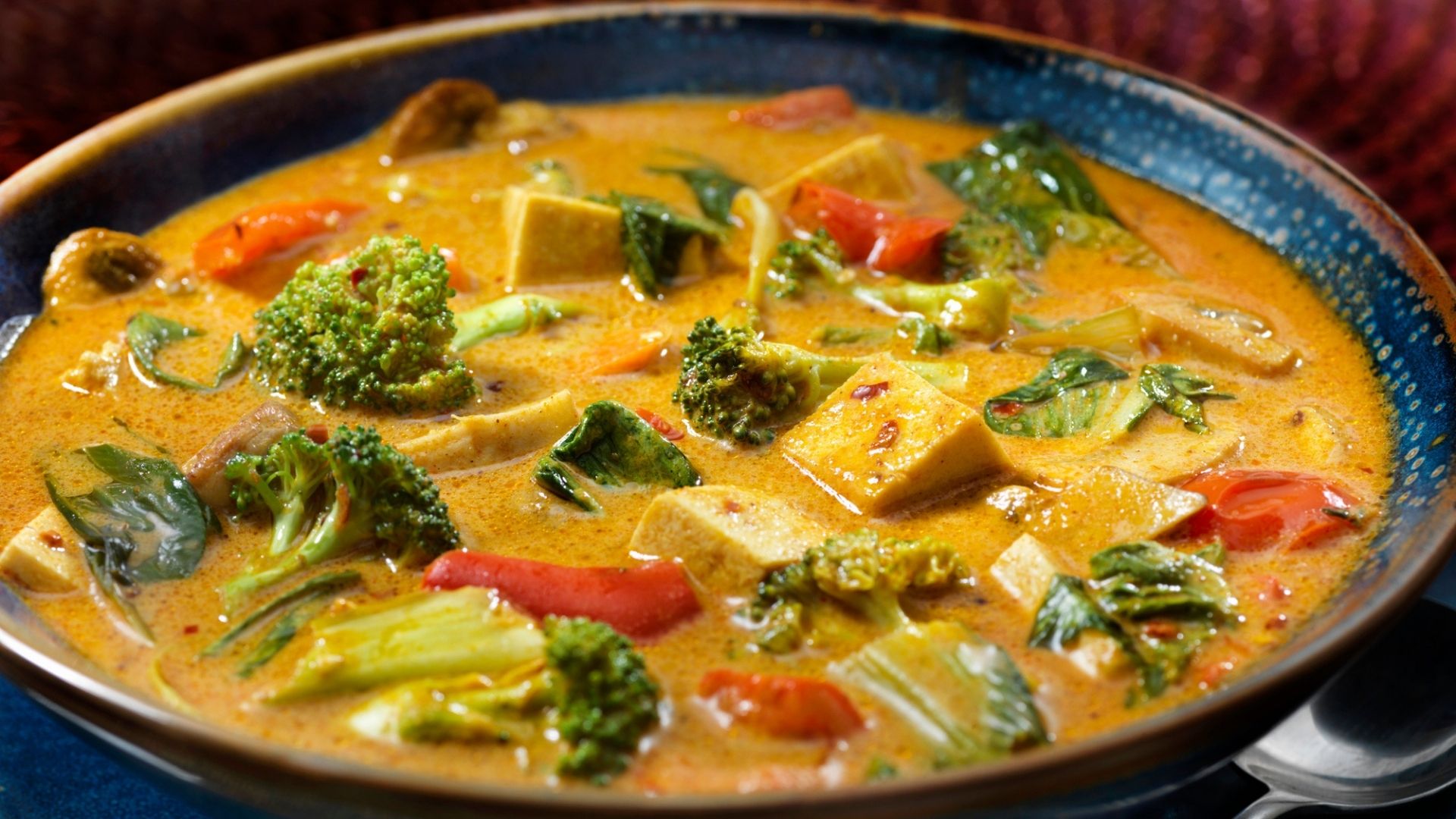 Tofu-Curry mit Gemüse