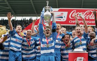 Reading lift the Championship trophy in 2006