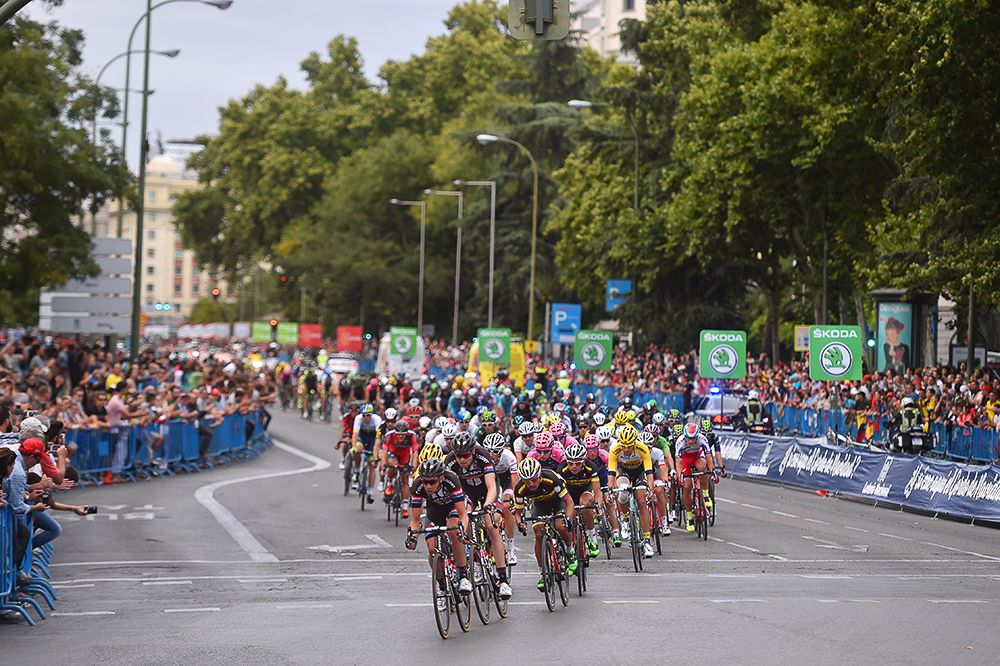 The peloton on the circuits in Madrid.