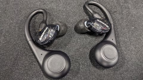 aonic 215 wireless