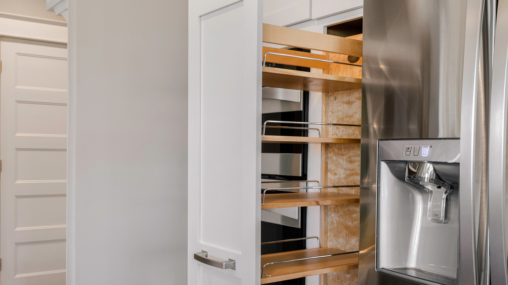 Modern Kitchen With Pull-Out Pantry Shelves