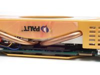 The memory is cooled by a cover plate, with heat conduction pads in between