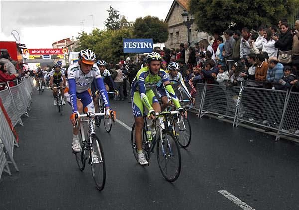 Robert Gesink (Rabobank) and Ivan Basso (Liquigas)