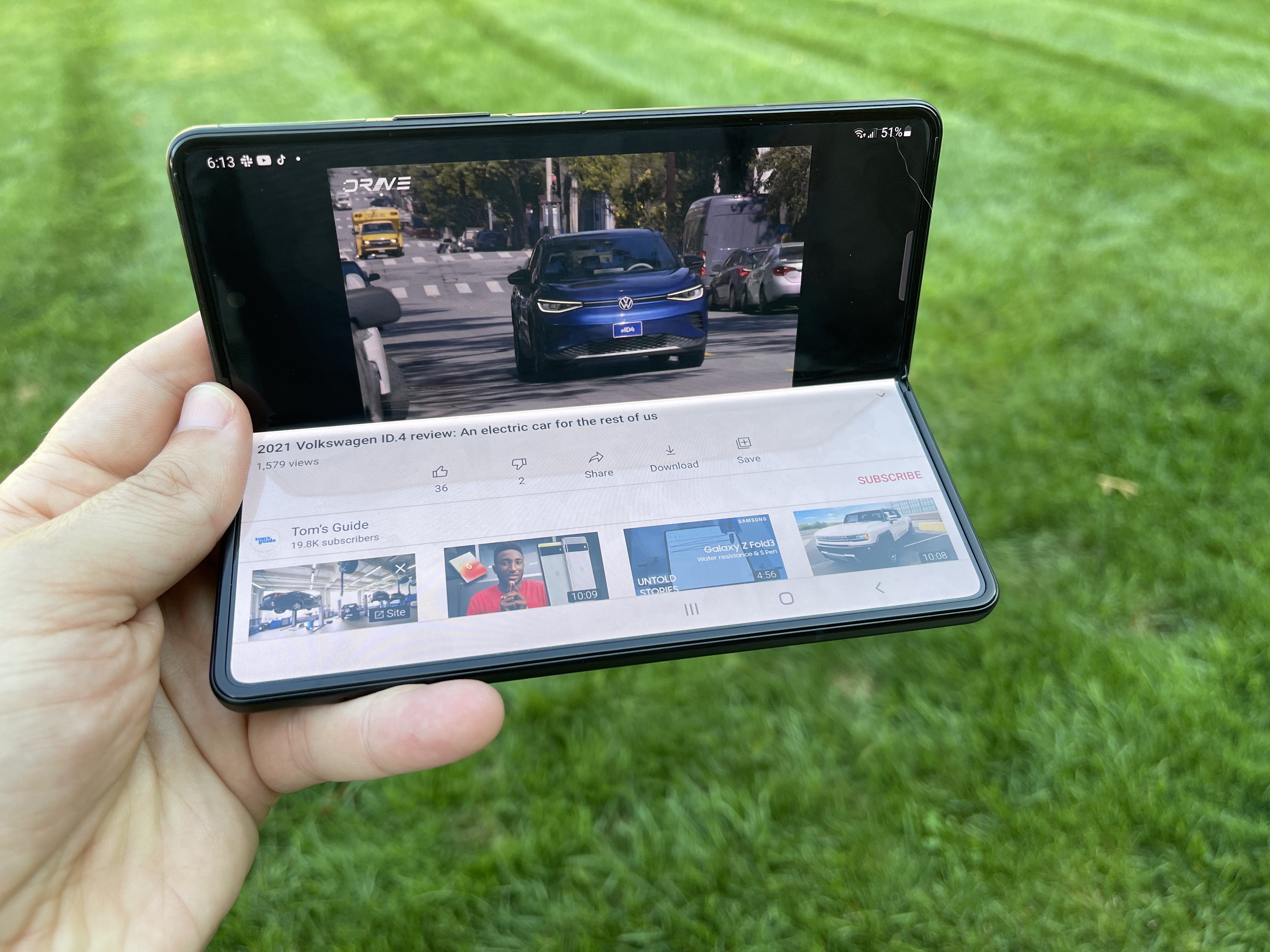 Samsung Galaxy Z Fold 3 flex mode