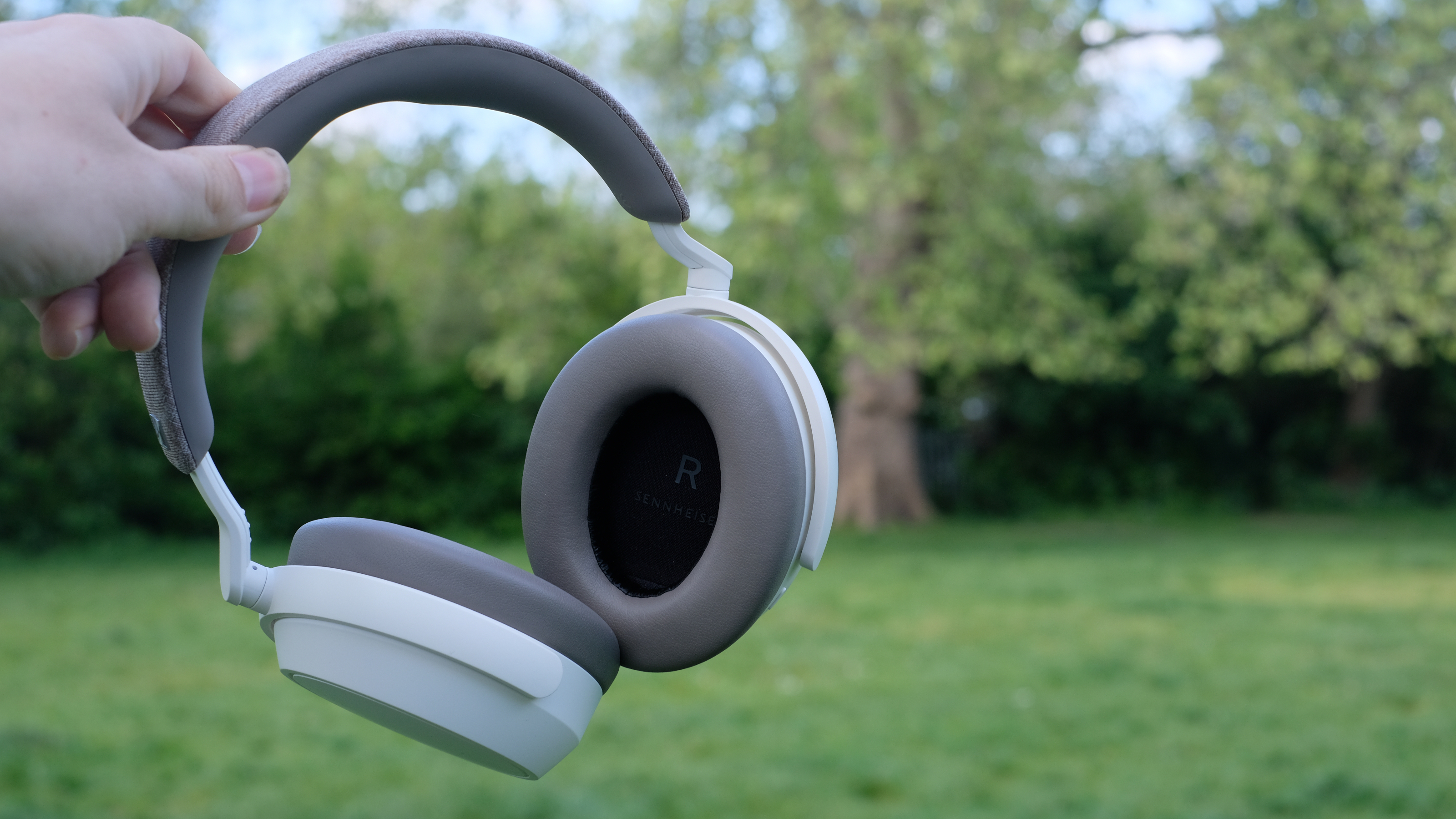 Photograph of Sennheiser Momentum 4 headphones