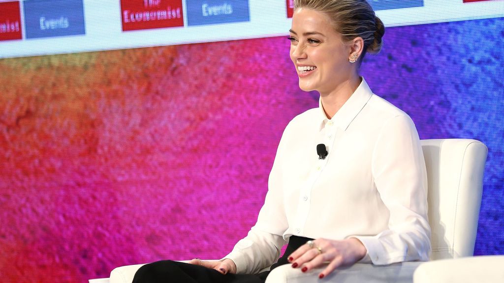 Amber Heard Opens Up About Being Bisexual How Hollywood Treated Amber Heard When She Came Out 9472