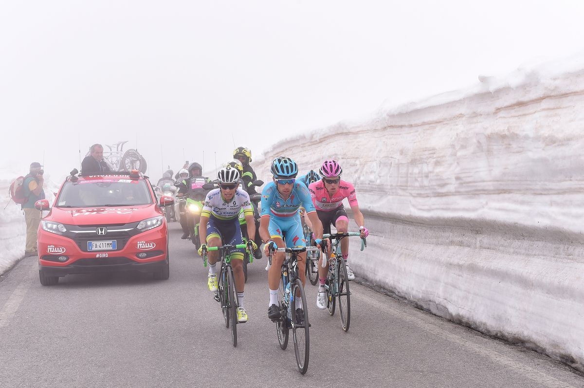 The 2016 Giro d'Italia GC favourites climb the Colle dell&rsquo;Agnello on stage 19