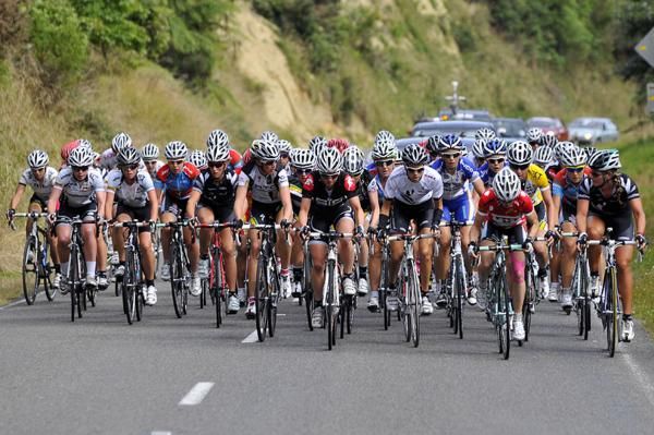 The peloton fills the road